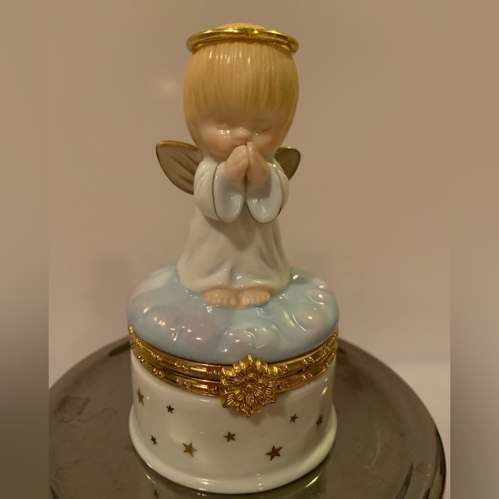 Vintage Praying Angel Trinket Ceramic Box